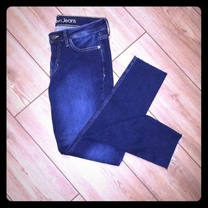 Calvin Klein Ankle Skinny Jeans 👖 Size 6